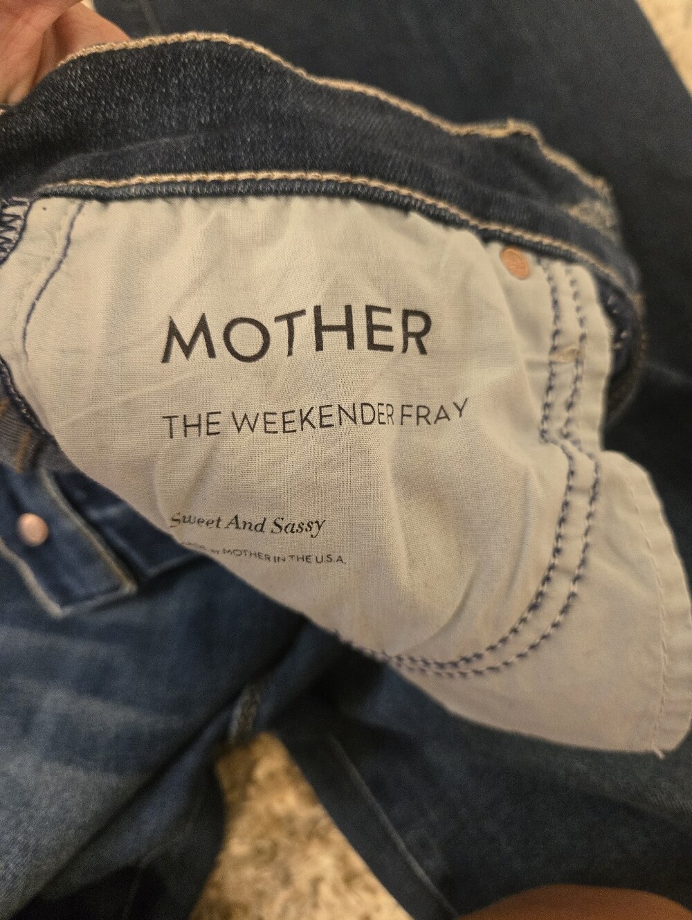 MOTHER The Weekender Fray Jeans Women's 25 Sweet and Sassy Bootcut Raw Hem 30" - Picture 7 of 9